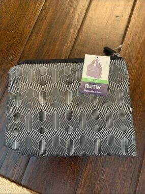 RUME Black & White Hexagon Print The All tote bag in zip pouch